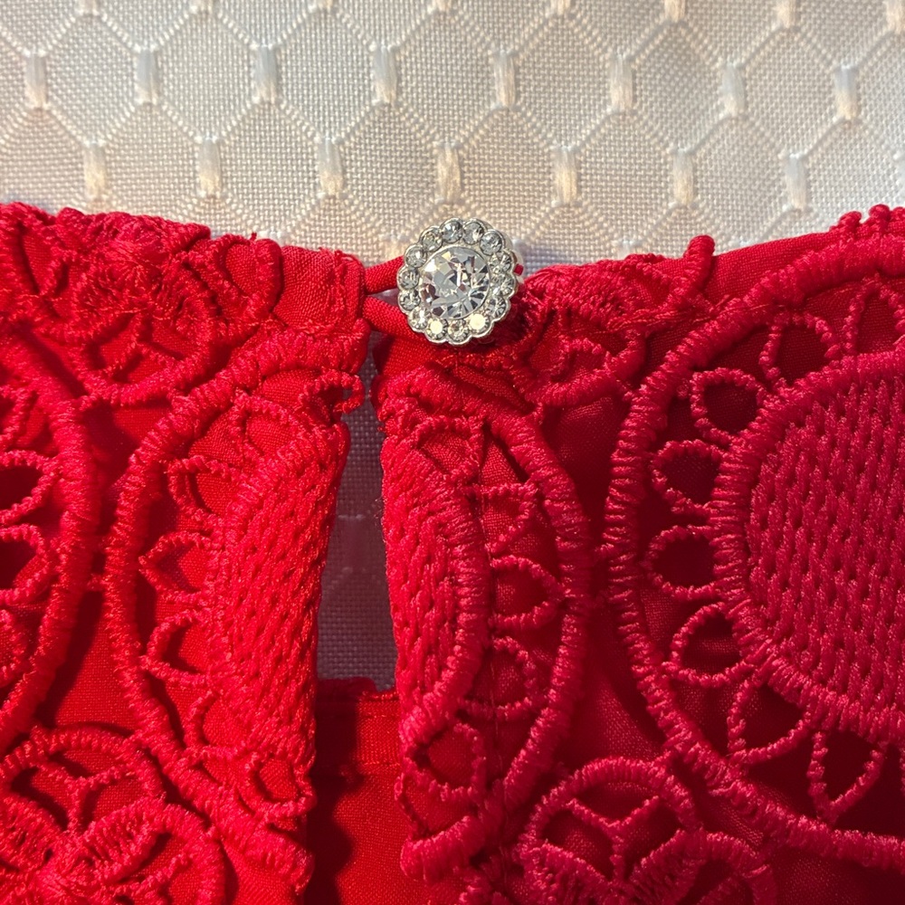 Talbots Petite Cut Lace Top Seldom Worn - Picture 4 of 13